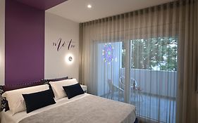 Me Too - Exclusive Apartments